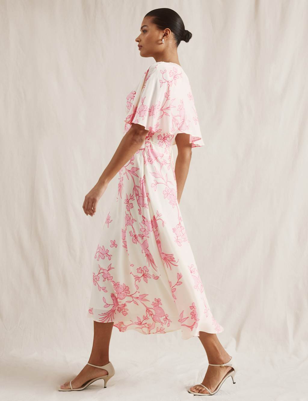 Floral V-Neck Kimono Cape Detail Midi Dress 4 of 6