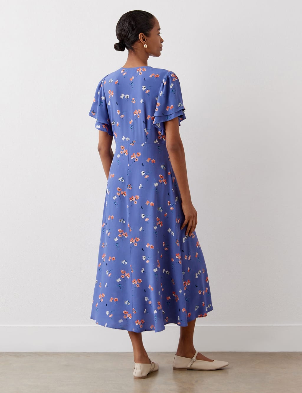 Floral V-Neck Midi Tea Dress 3 of 5