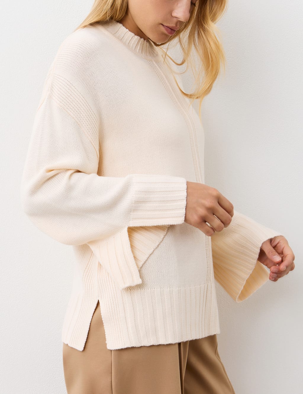 Crew Neck Stepped Hem Jumper 4 of 4