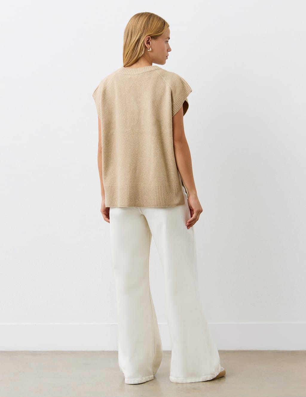 Crew Neck Split Hem Knitted Vest with Wool 4 of 4