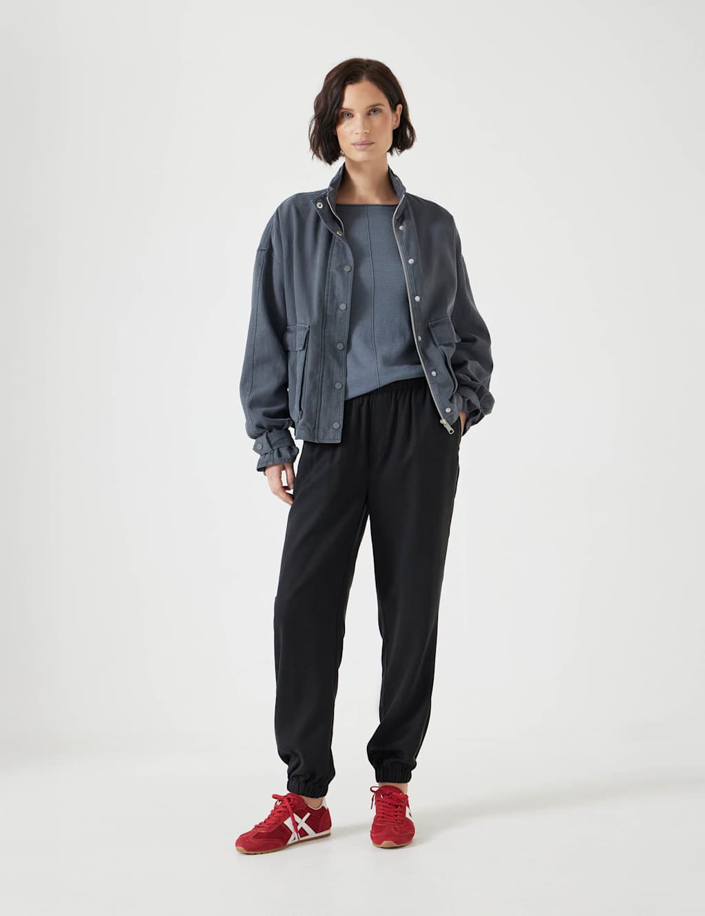 Tapered Cuffed Joggers 4 of 4