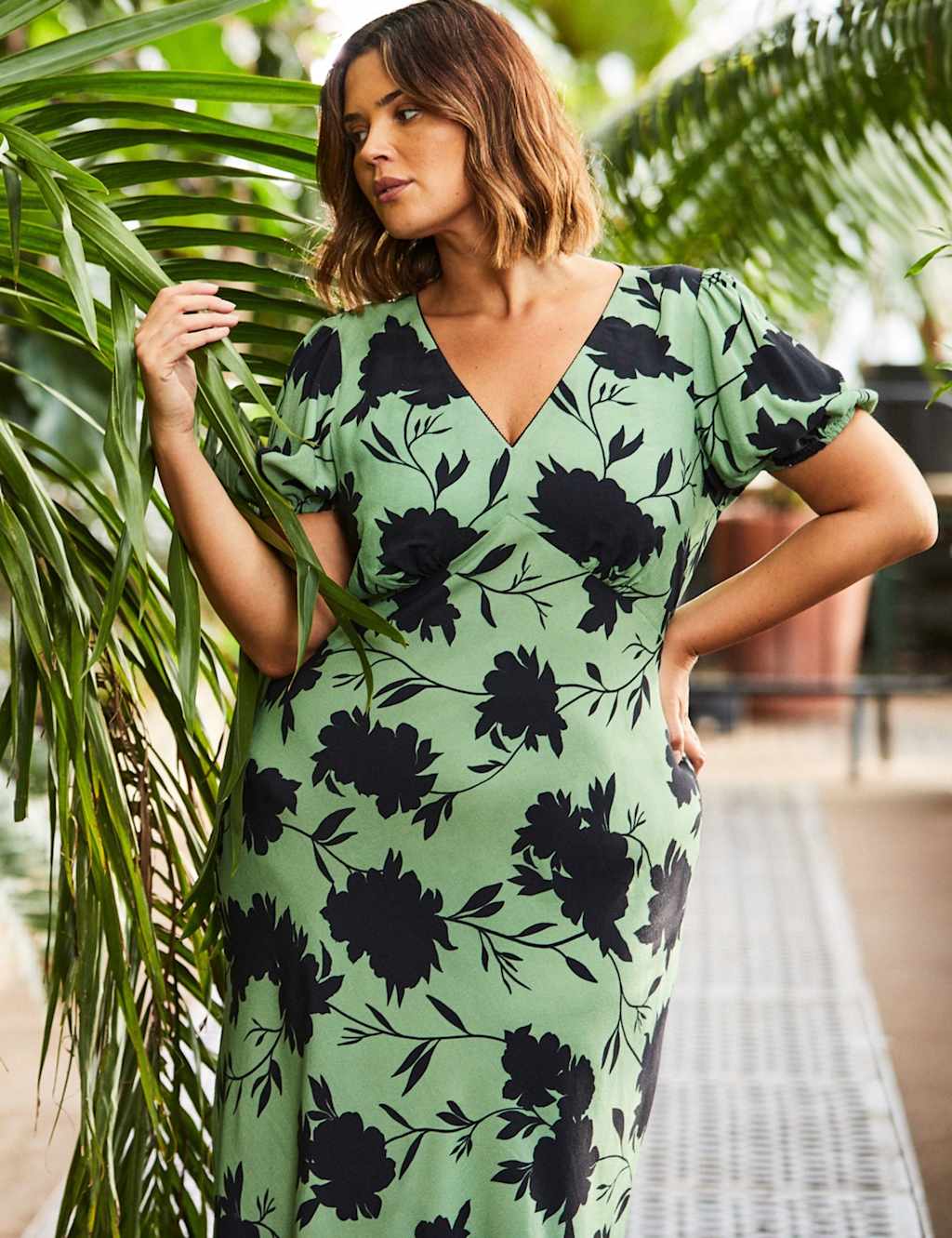 Floral V-Neck Midi Tea Dress 2 of 5
