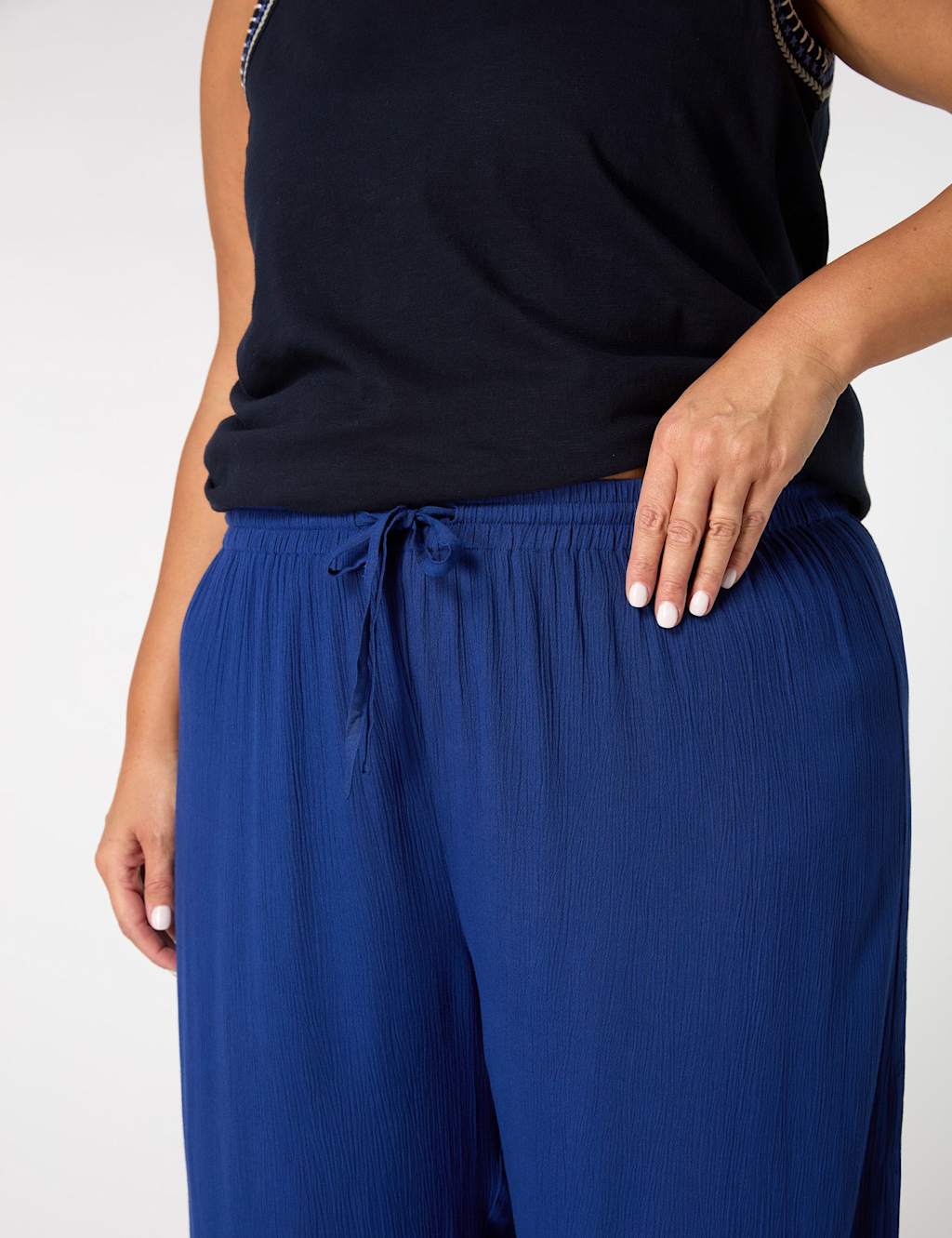 Drawstring Wide Leg Trousers 2 of 3