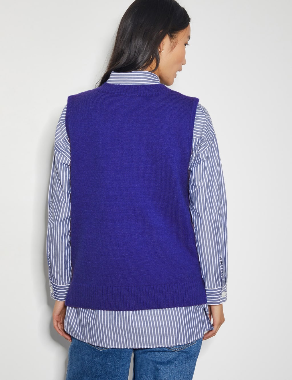 Scoop Neck Button Detail Knitted Vest 5 of 5