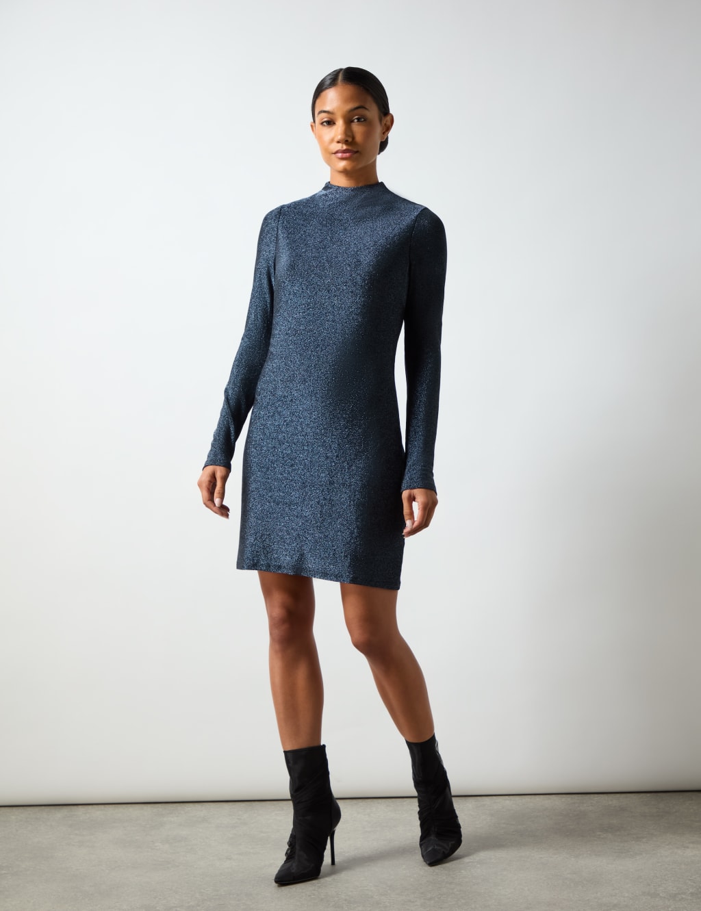 Sparkly High Neck Mini Bodycon Dress RO ZO M S