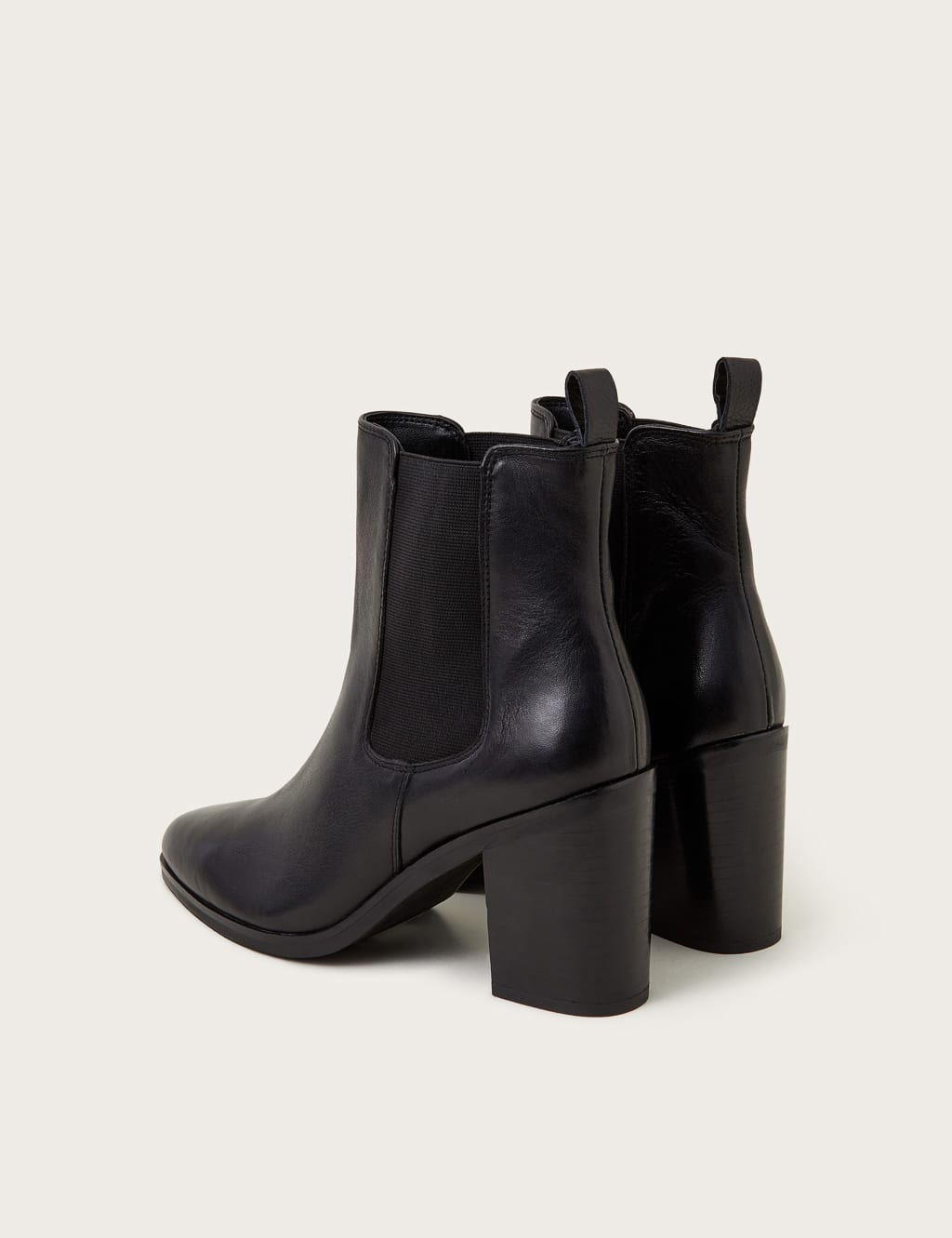Pointed leather chelsea boots hot sale