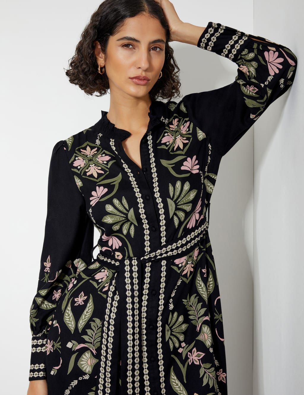 Printed Button Through Midi Tea Dress 2 of 4