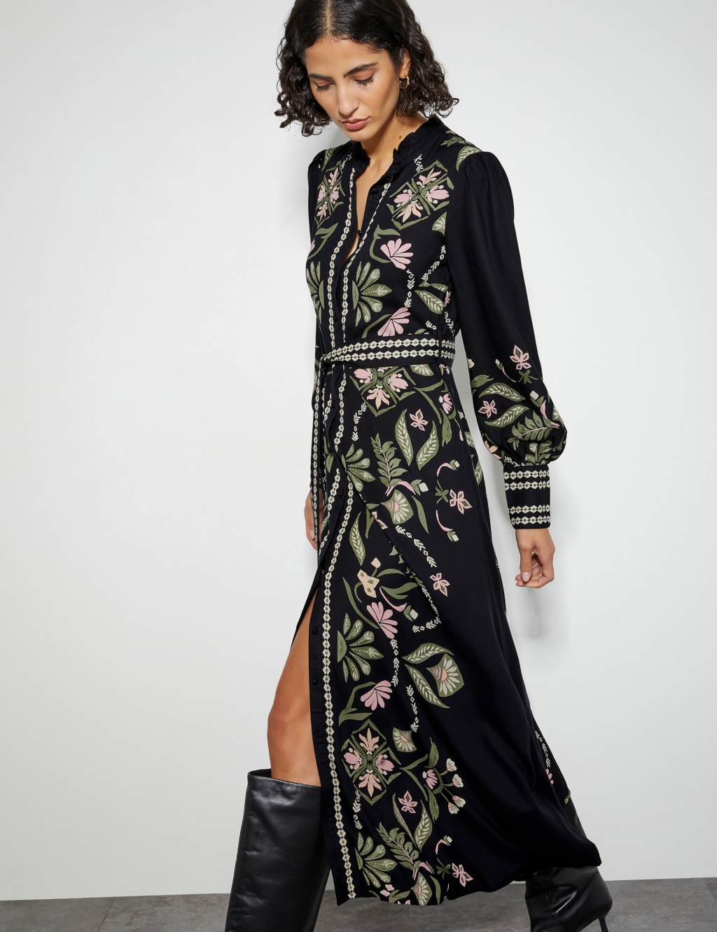 Printed Button Through Midi Tea Dress 3 of 4