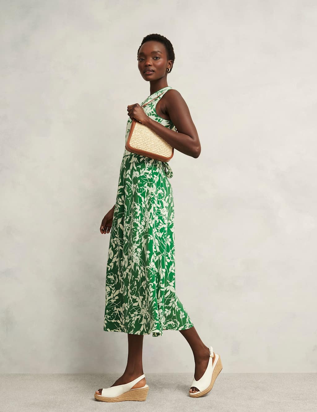 Floral Round Neck Midaxi Skater Dress 4 of 9