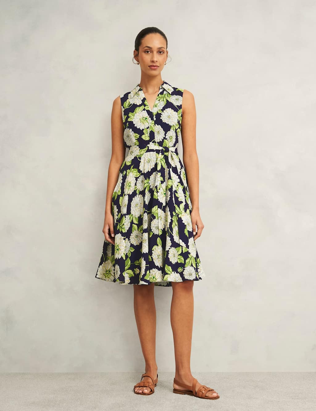 Floral Collared Knee Length Skater Dress 3 of 8