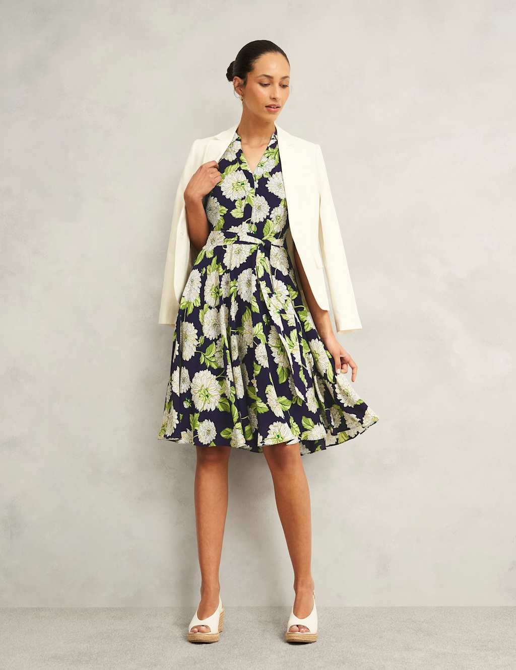 Floral Collared Knee Length Skater Dress 5 of 8