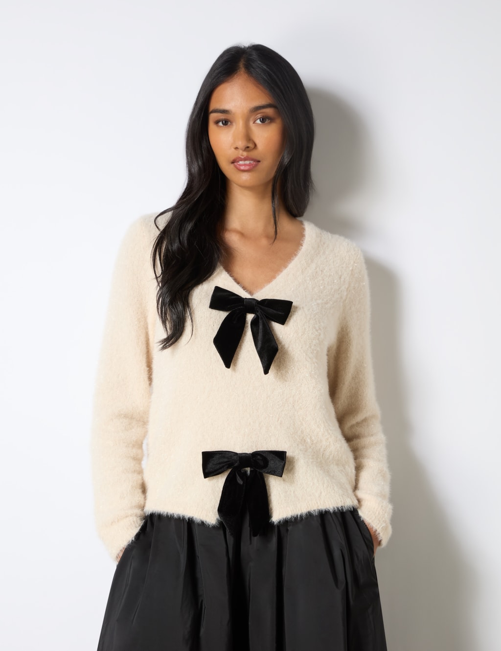 Bow Front Sparkly V Neck Jumper