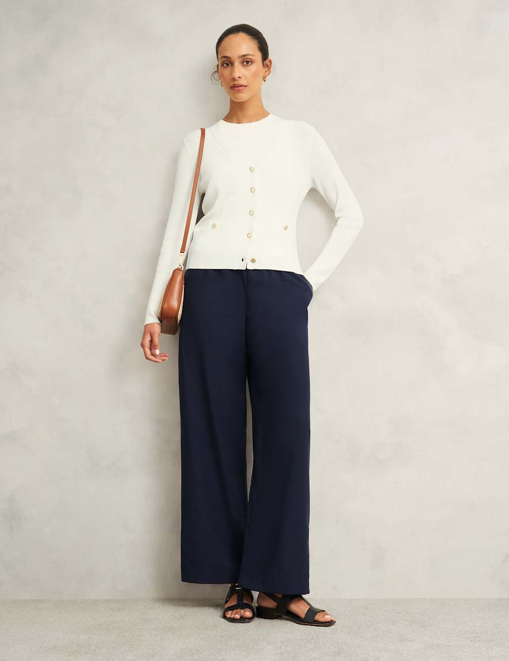Ribbed V-Neck Cardigan 3 of 9
