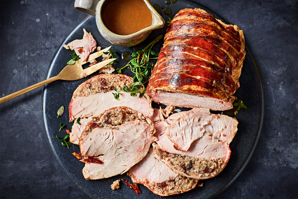 Oakham™ Slow-Cooked Turkey Joint with Stuffing, Bacon & Turkey Gravy (Serves 6) 1 of 2