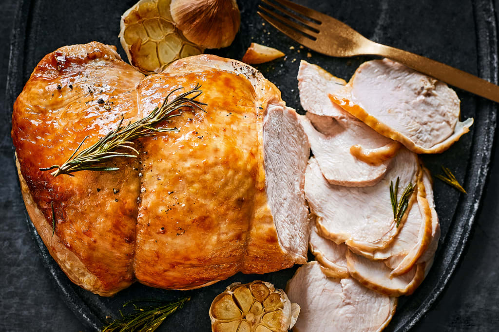 Oakham™ Irish Turkey Breast Joint (Serves 6) 1 of 2