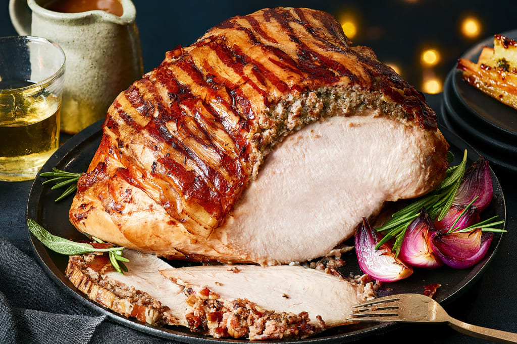 Collection British Oakham™ Slow-Cooked Turkey Crown (Serves 10-11) 1 of 2