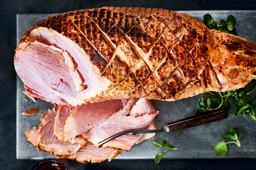 Collection Whole Roast Wiltshire Ham on the Bone (Minimum 40 Slices) 1 of 2
