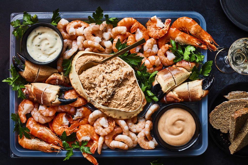 Collection Luxury Shellfish Platter (Serves 6) 1 of 2