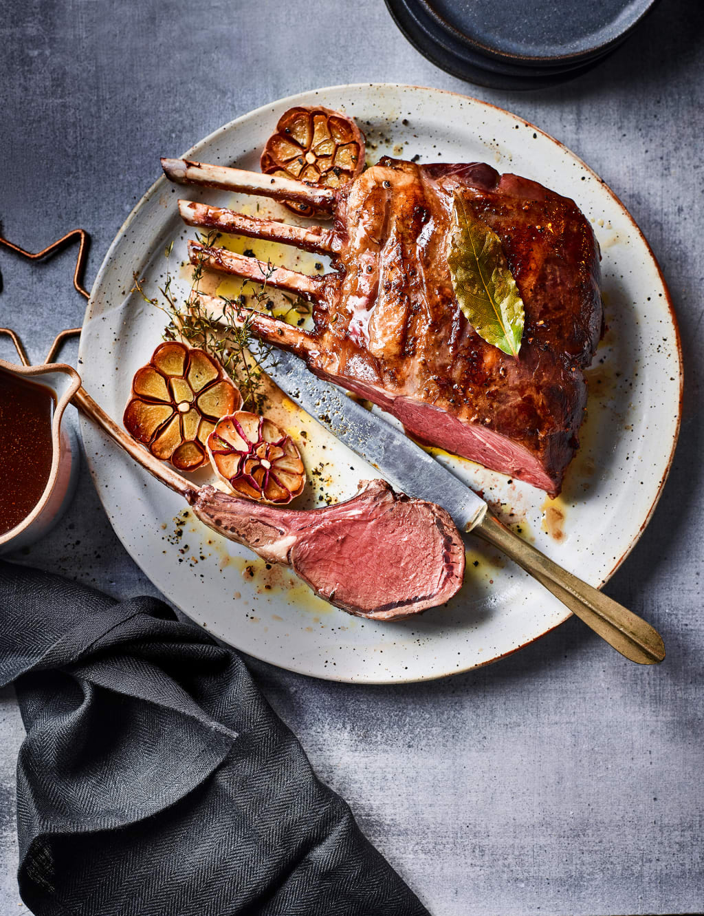 Collection British Venison Rib Joint with a Red Wine & Thyme Jus (Serves 4) 1 of 2