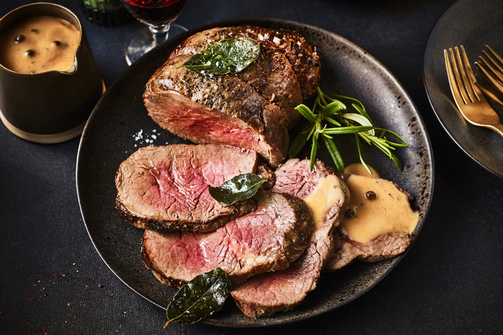 Collection Chateaubriand of Beef with Peppercorn Sauce (Serves 4) 1 of 2