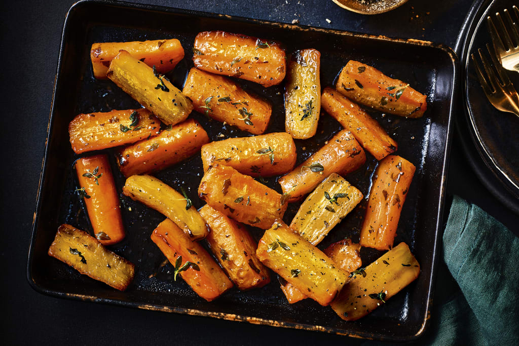 Collection Heritage Orange and Yellow Roasting Carrots (Serves 4) 1 of 2