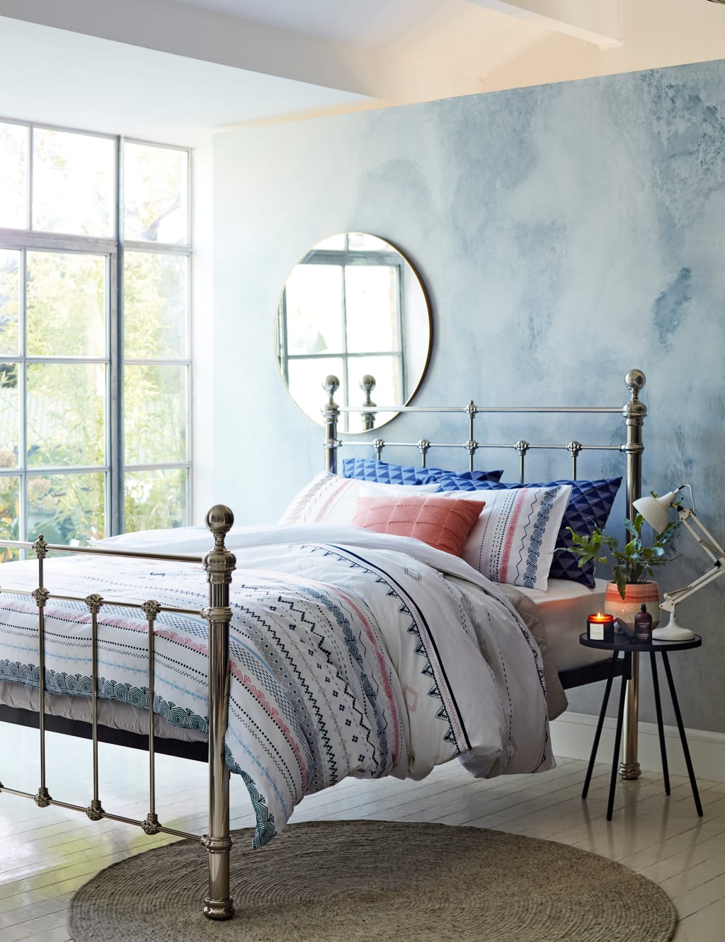 Castello Bed 9 of 9