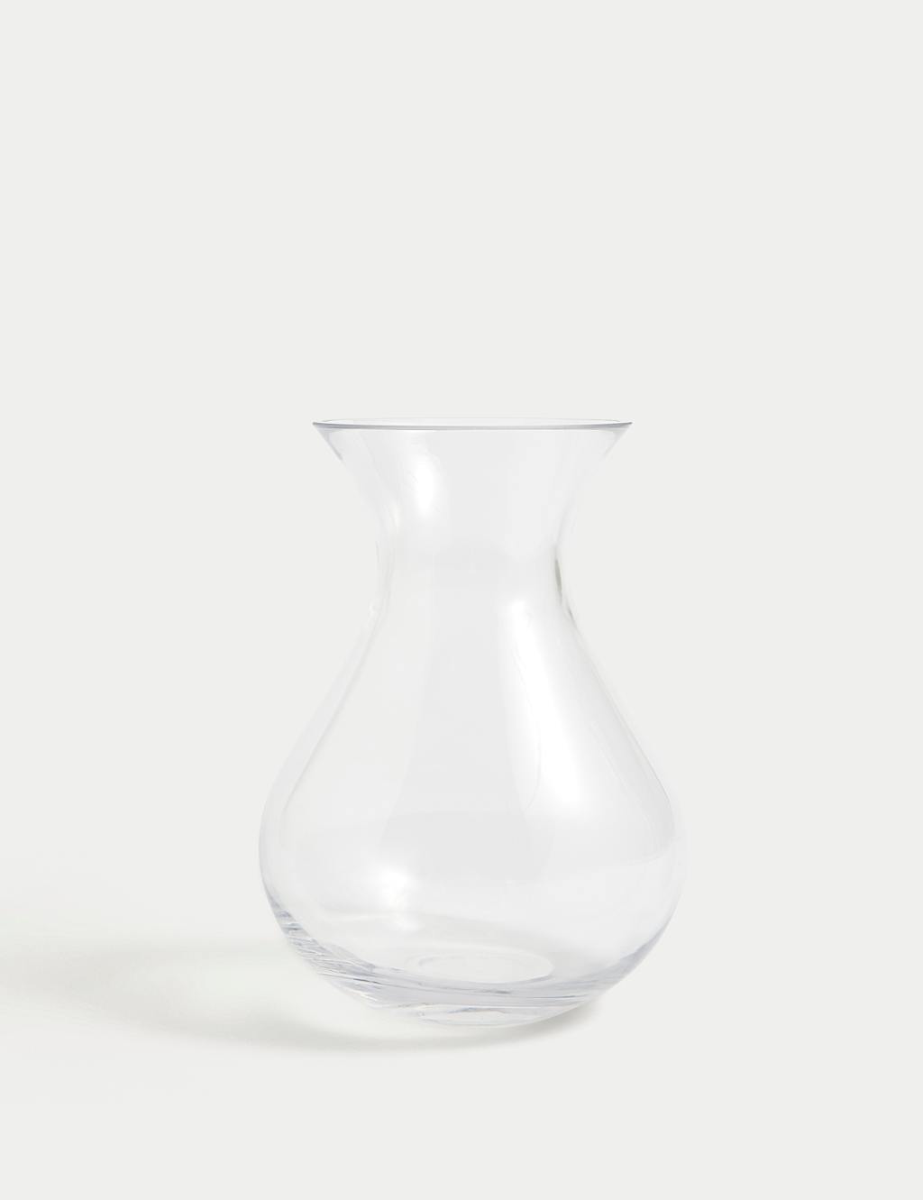 Medium Bouquet Vase 2 of 4