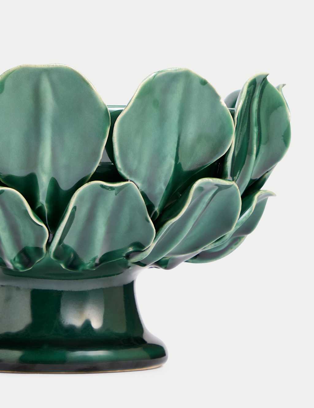 Petal Ceramic Centrepiece 2 of 3
