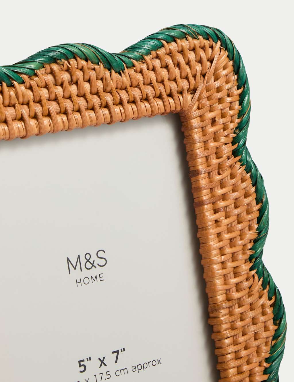 Rattan Scallop Photo Frame 5x7 inch 3 of 4