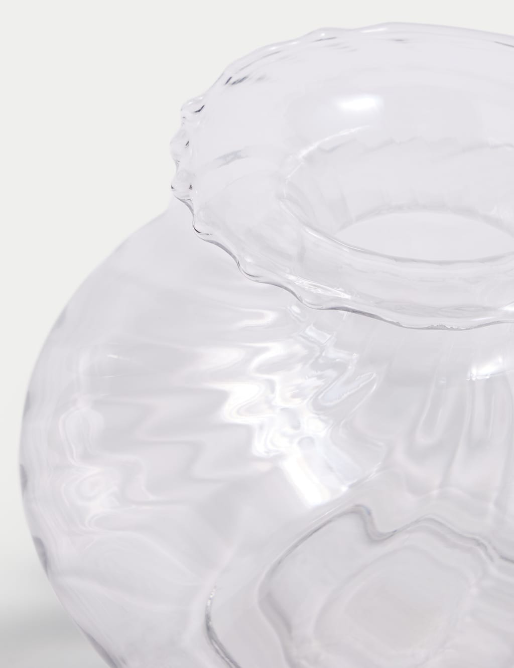 Medium Textured Scallop Glass Vase 3 of 3