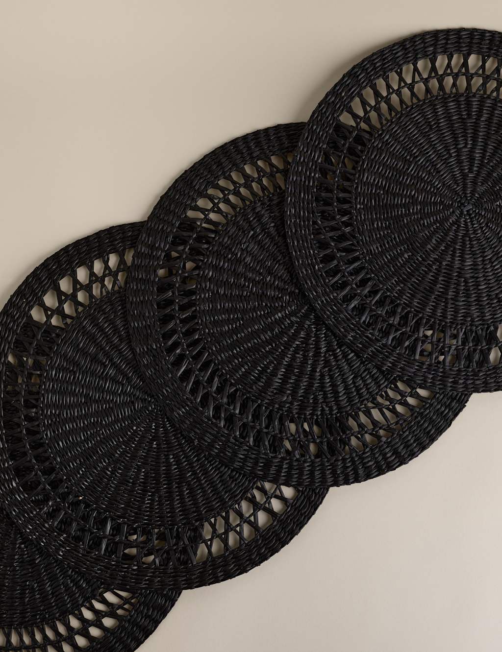 Set of 4 Seagrass Placemats 3 of 4