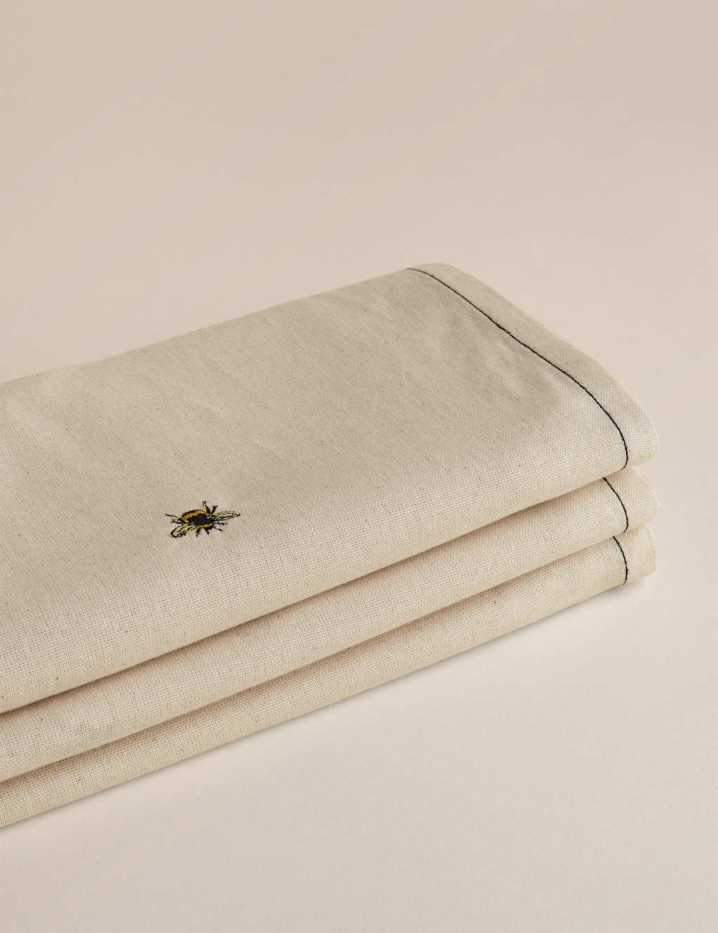 Pure Cotton Bee Embroidered Tablecloth 4 of 4