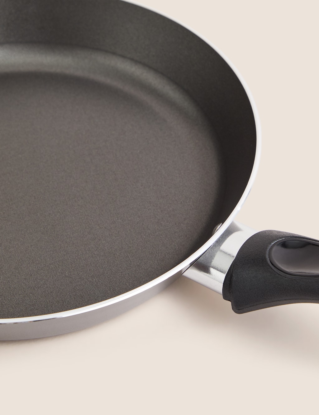 Grey Aluminium 24cm Frying Pan 3 of 3