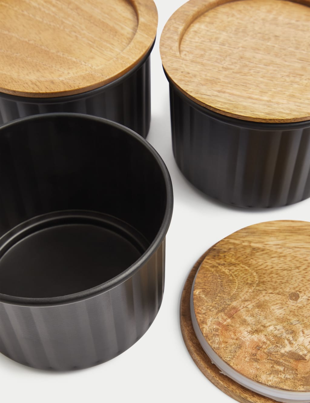Set of 3 Round Storage Jars 4 of 6