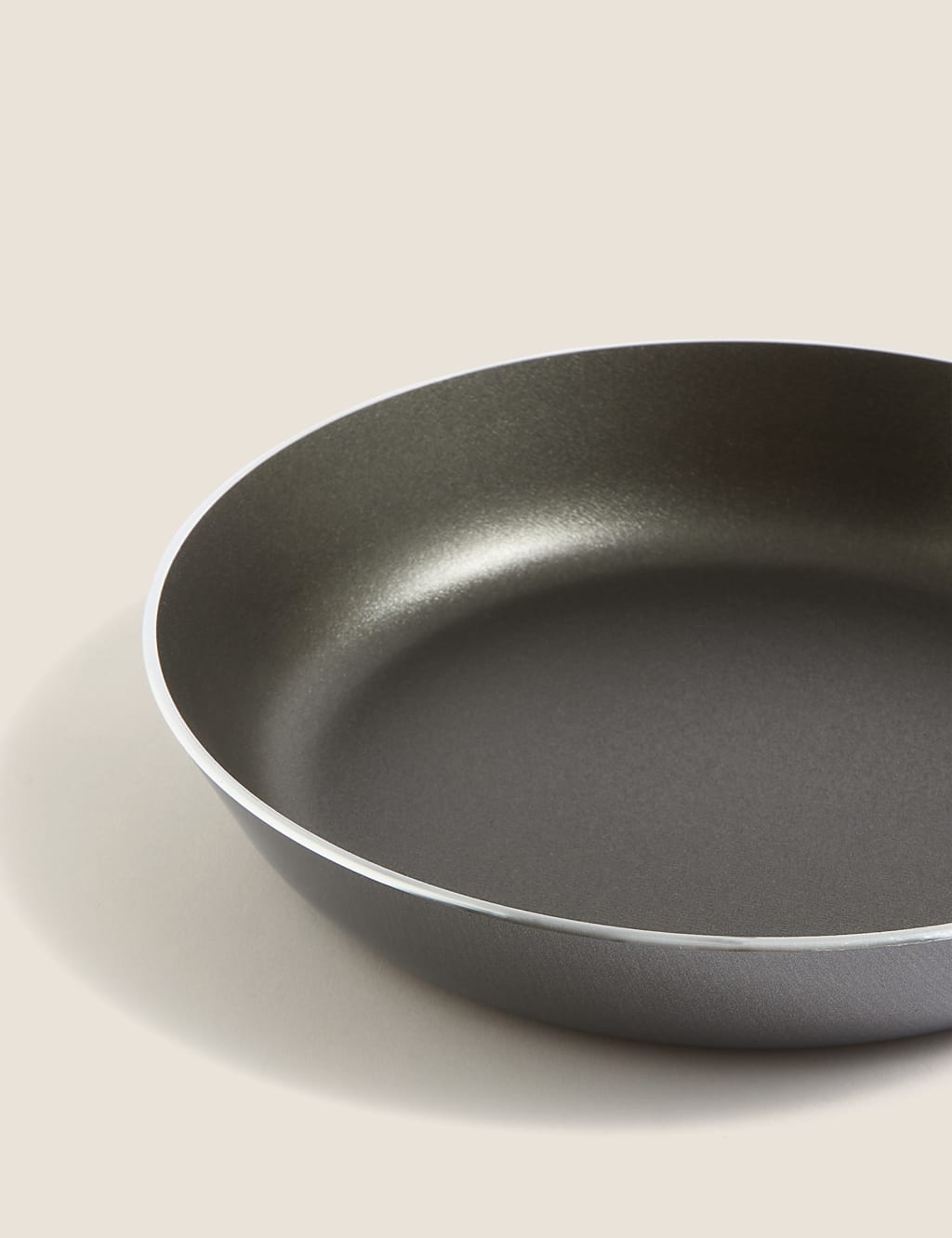 Aluminium 20cm Small Non-Stick Frying Pan 2 of 3