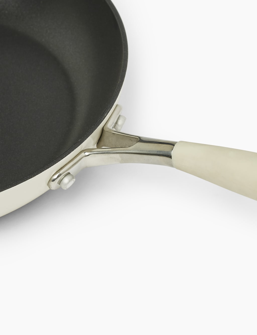 Aluminium 28cm Large Frying Pan 3 of 3