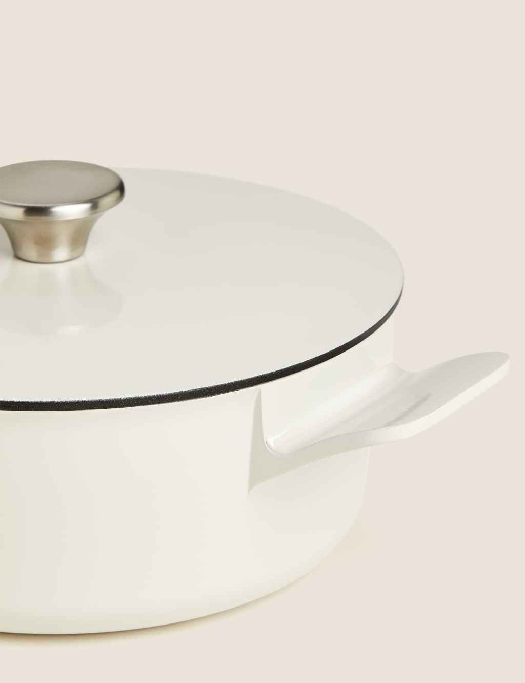 Cast Aluminium 3L Casserole Dish 3 of 4