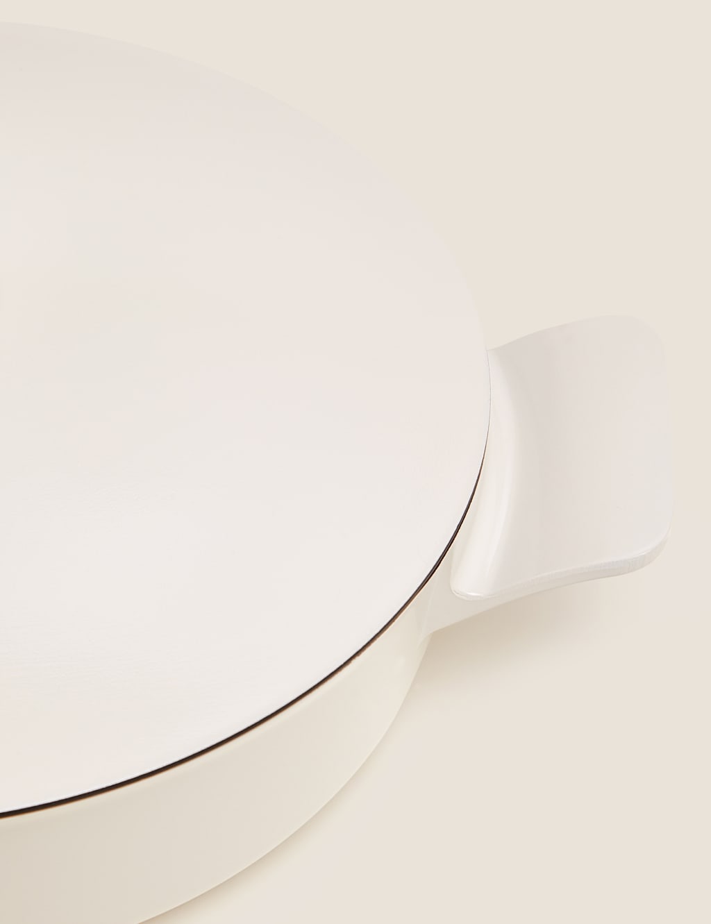 Cast Aluminium 4.5L Casserole Dish 4 of 6