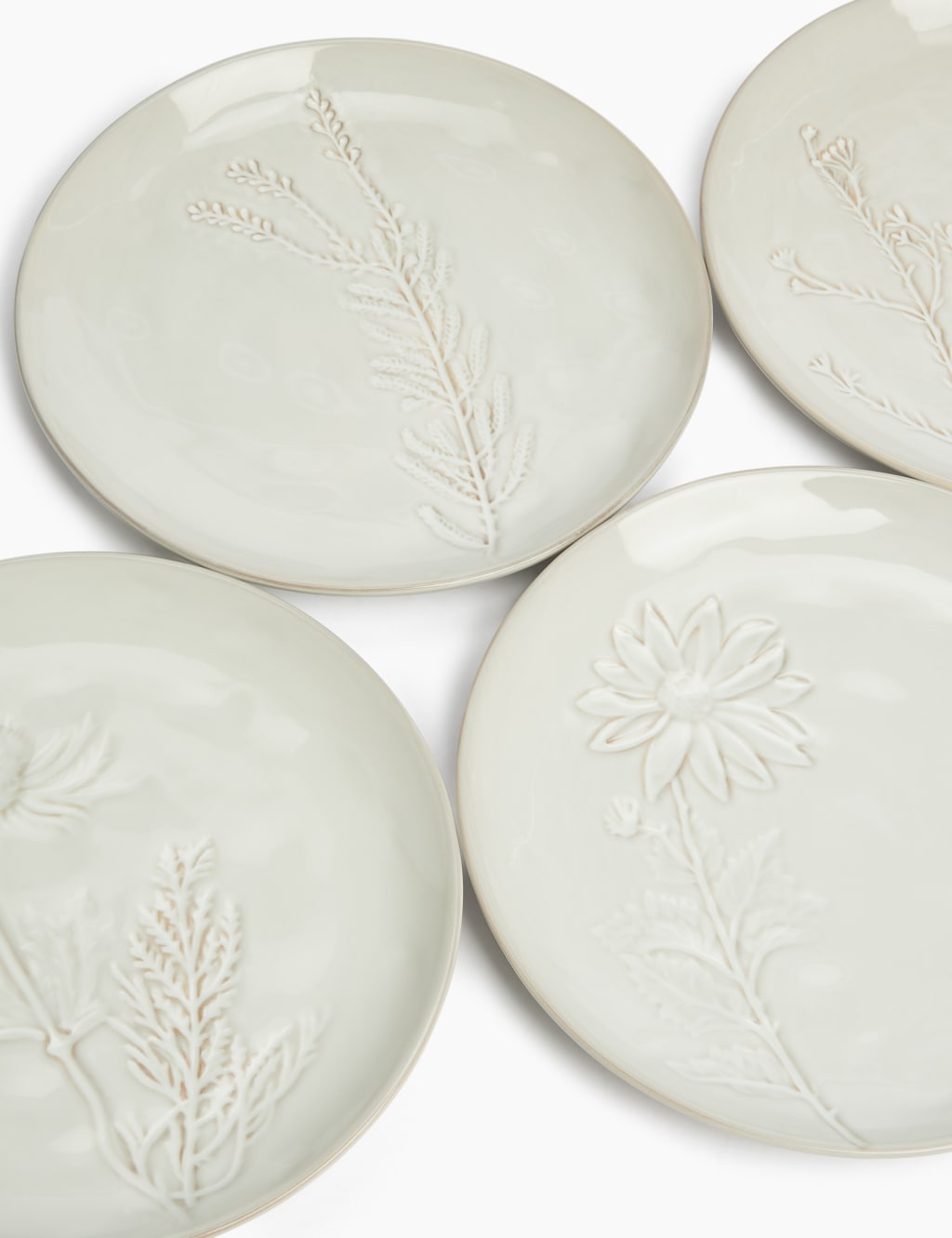Set of 4 Pressed Flower Side Plates 2 of 3