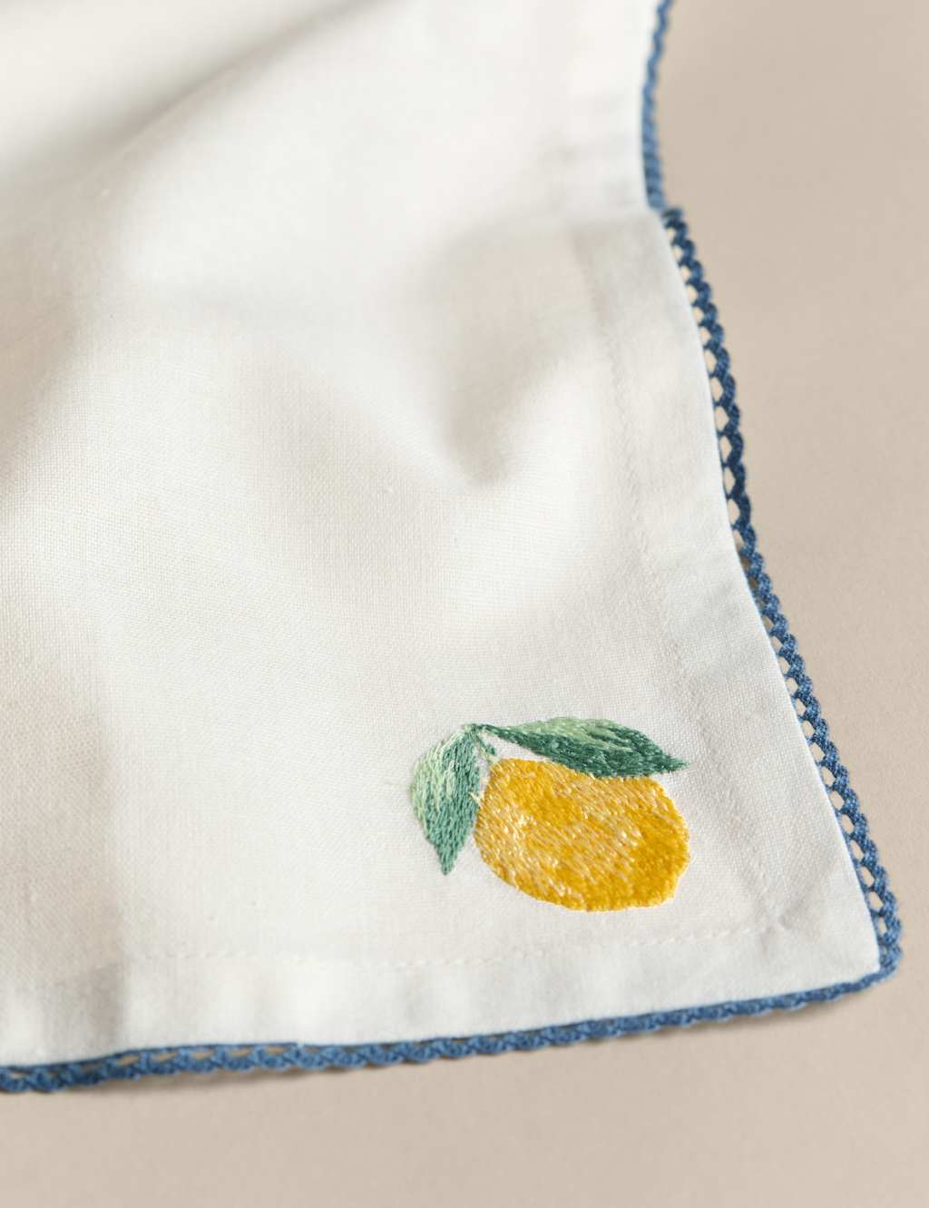 Set of 4 Cotton with Linen Fruit Napkins 4 of 4