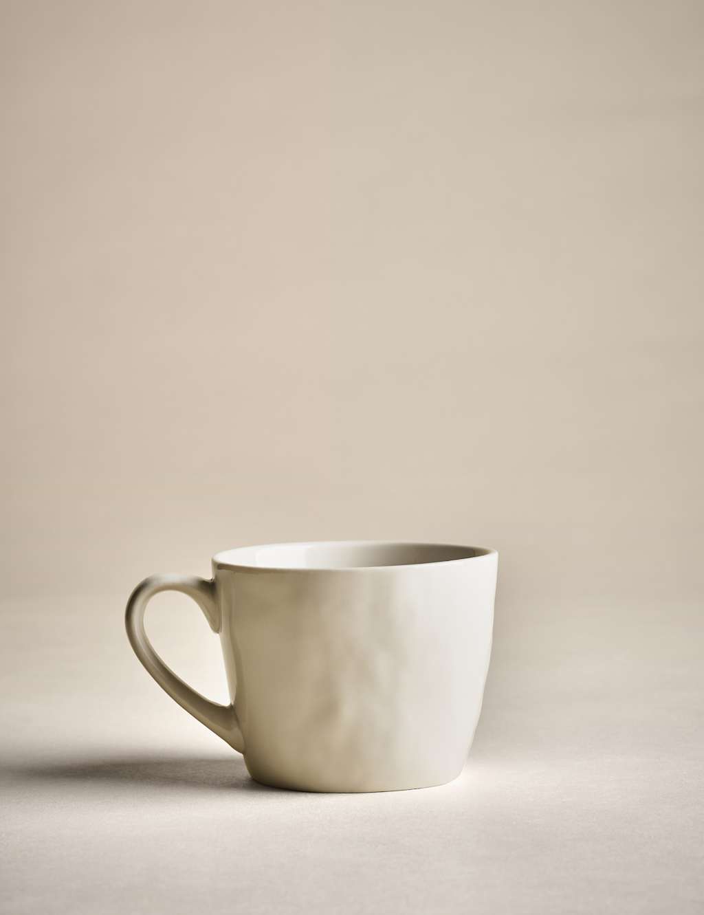 Set of 4 Artisan Mugs 2 of 5