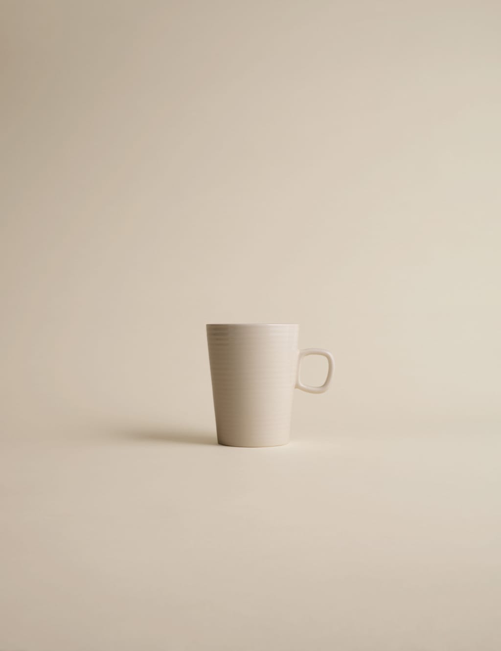 Set of 4 Ribbed Ceramic Latte Mugs 2 of 4