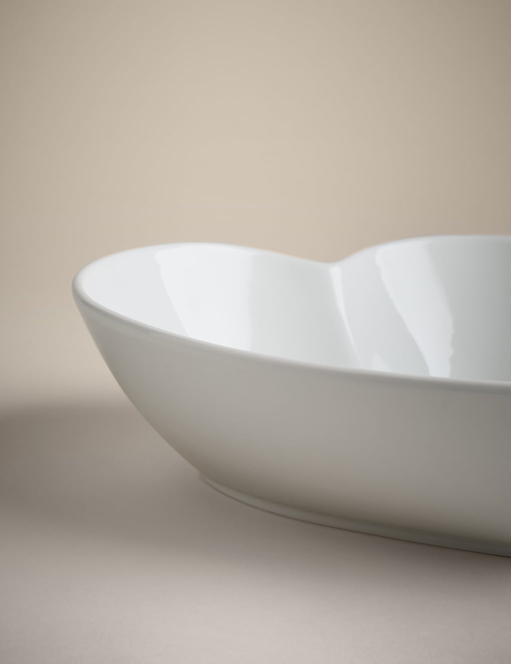 Maxim Large Heart Serving Bowl 4 of 4