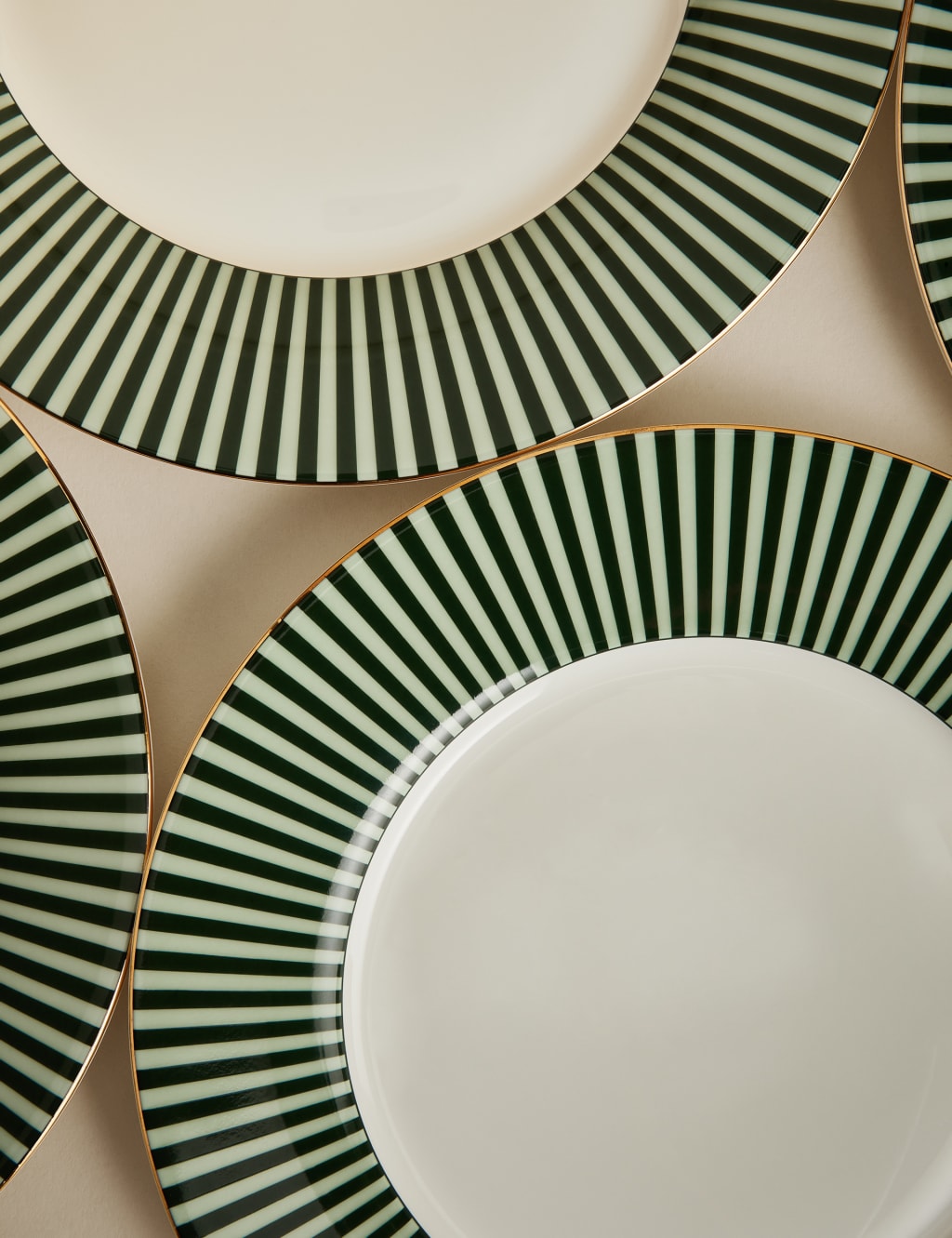 Set of 4 Hampton Side Plates 4 of 4