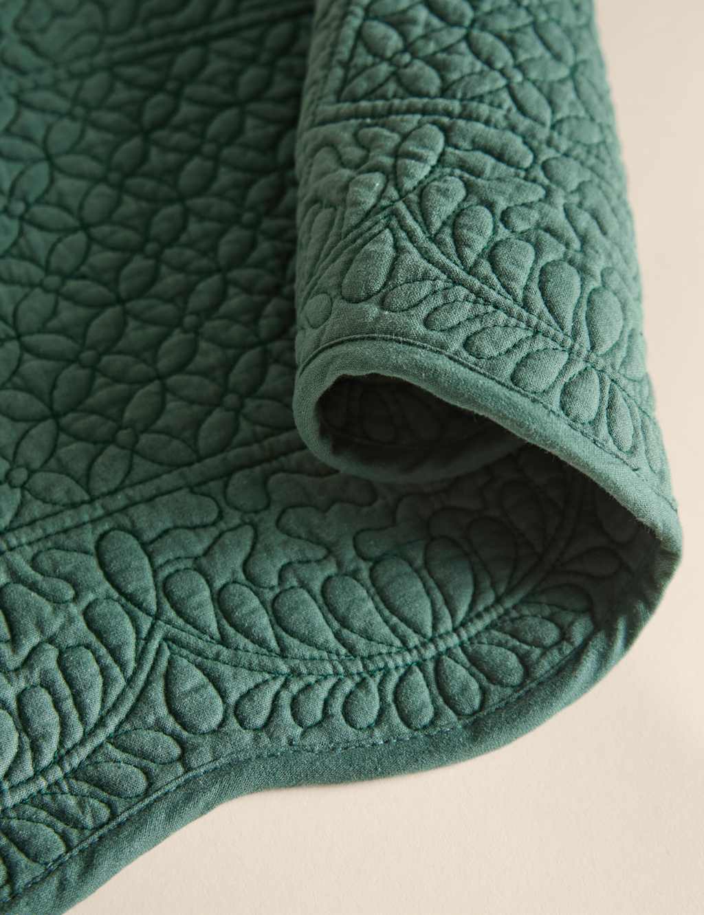 Set of 2 Pure Cotton Quilted Placemats 3 of 4
