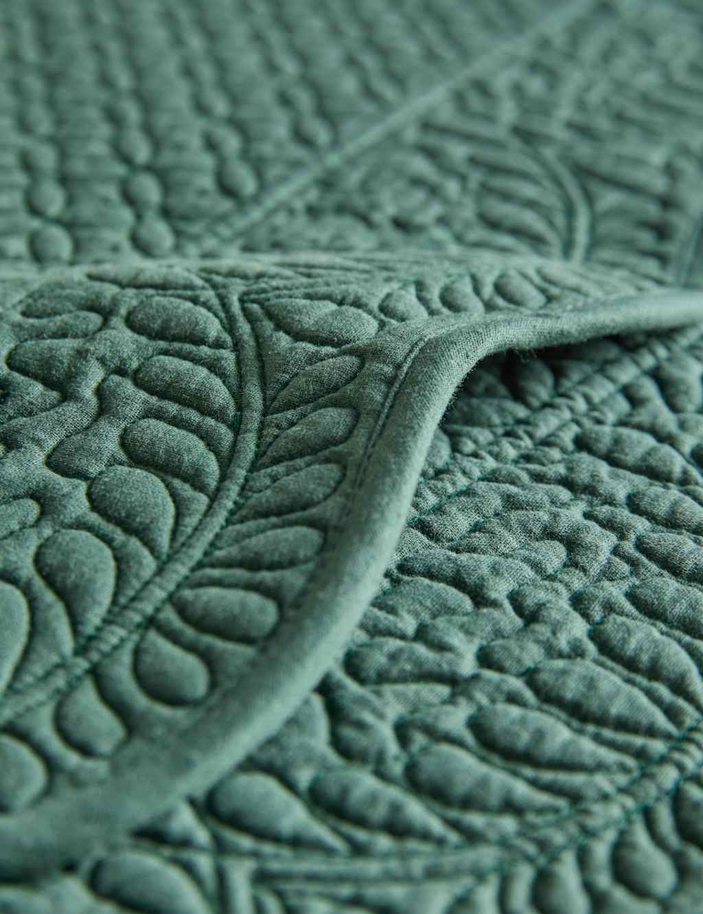Set of 2 Pure Cotton Quilted Placemats 4 of 4