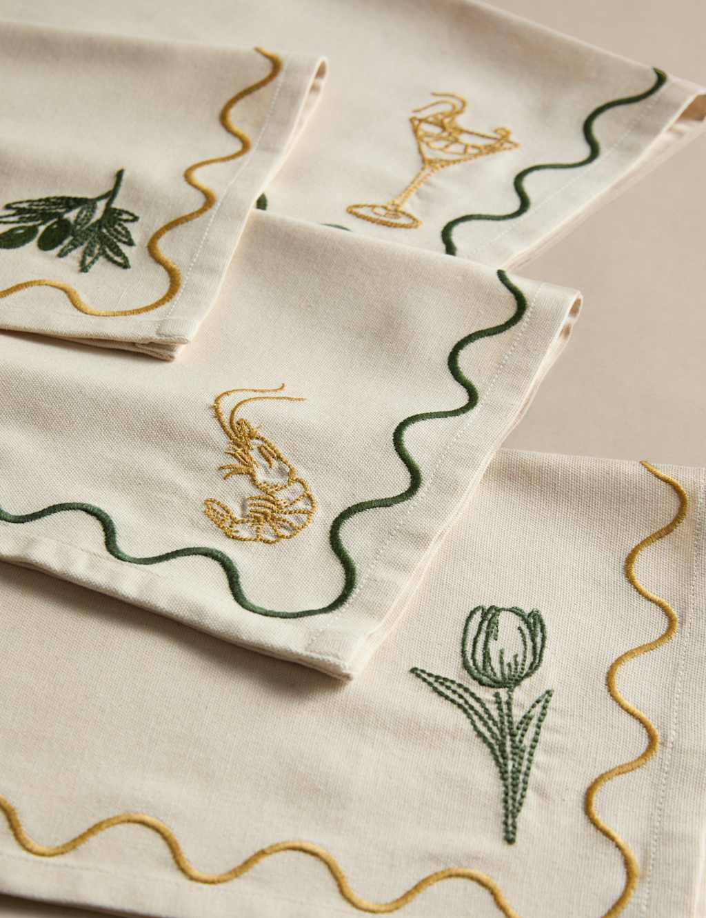 Set of 4 Pure Cotton Bistro Embroidered Napkins 3 of 4