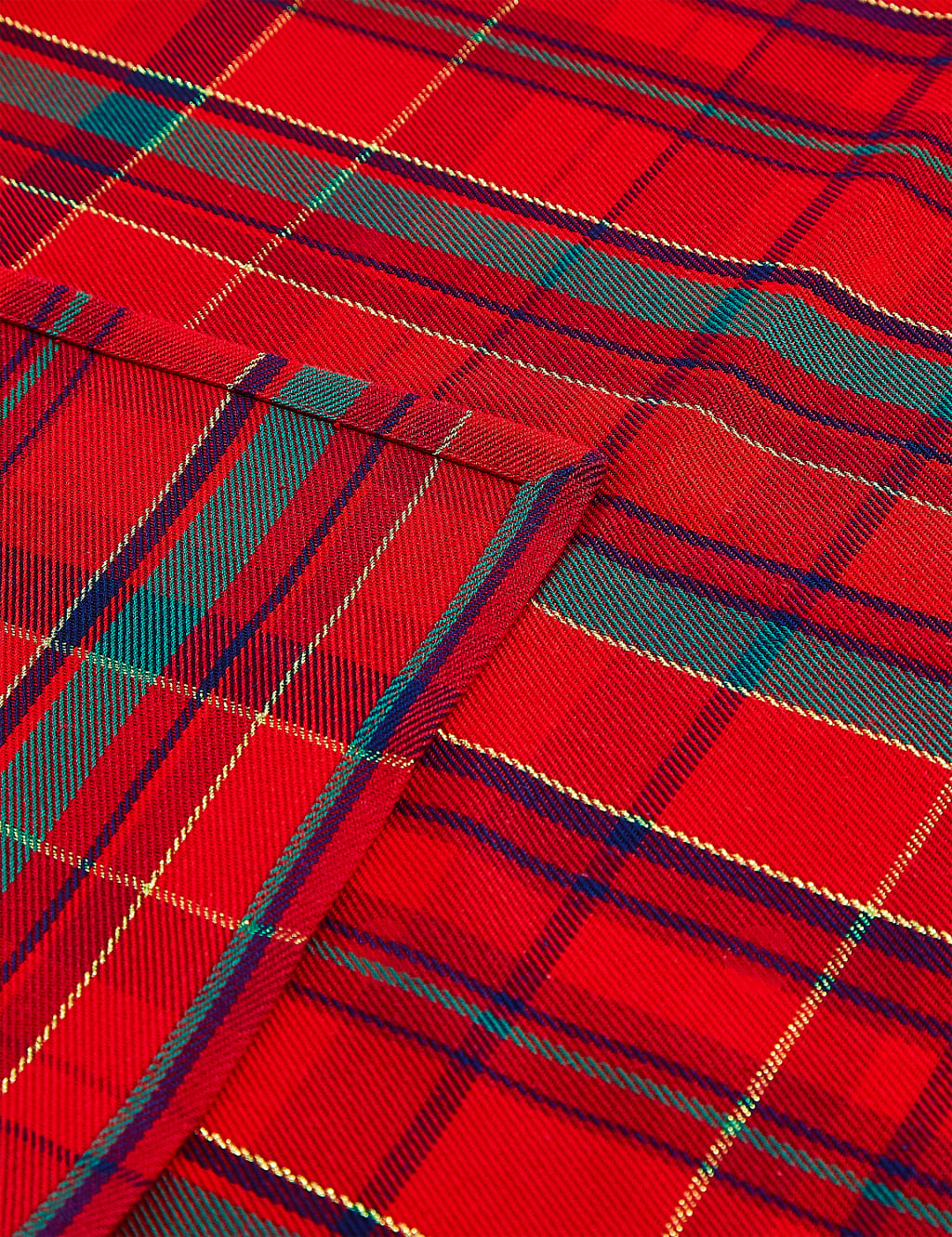 Set of 4 Cotton Mix Tartan Napkins 2 of 2