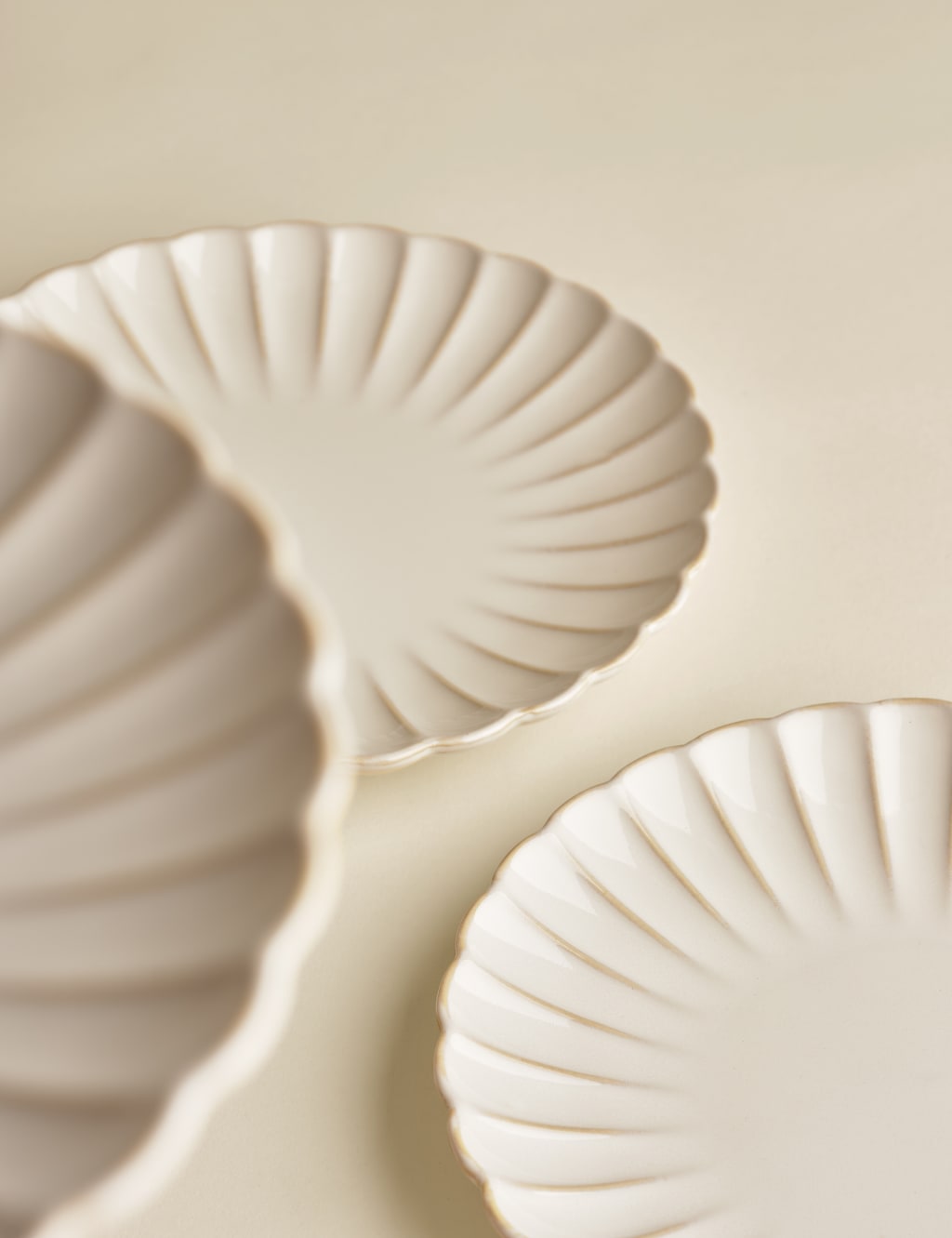 Set of 4 Scallop Side Plates 4 of 4