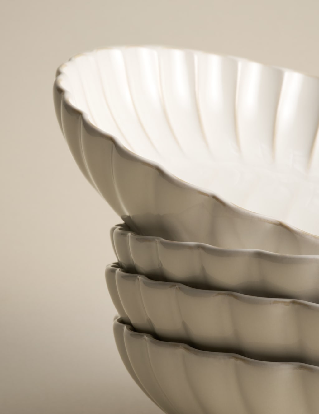 Set of 4 Scallop Pasta Bowls 3 of 5